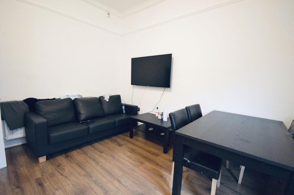 4 bed Detached for rent in Liverpool. From Rooms4u - Liverpool