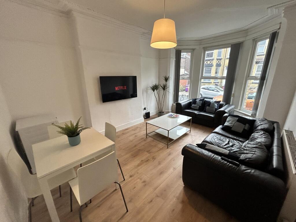 6 bed Detached for rent in Liverpool. From Rooms4u - Liverpool