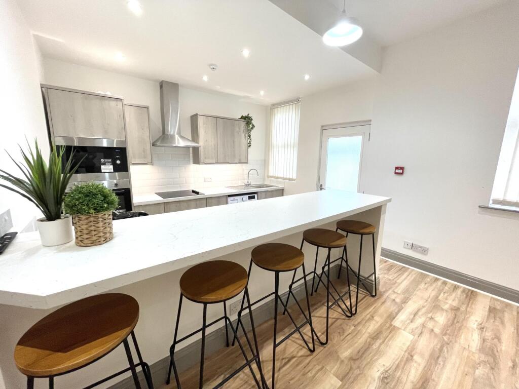 5 bed Detached for rent in Liverpool. From Rooms4u - Liverpool 5 bed Detached for rent in Liverpool. From Rooms4u - Liverpool