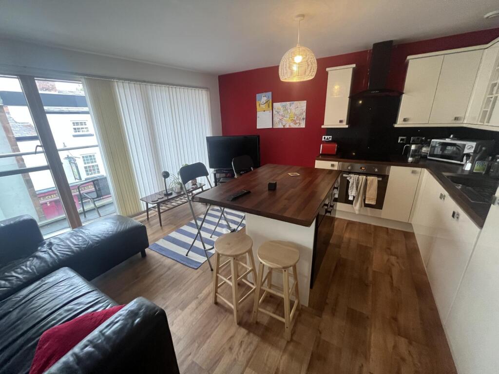 3 bed Detached for rent in Liverpool. From Rooms4u - Liverpool