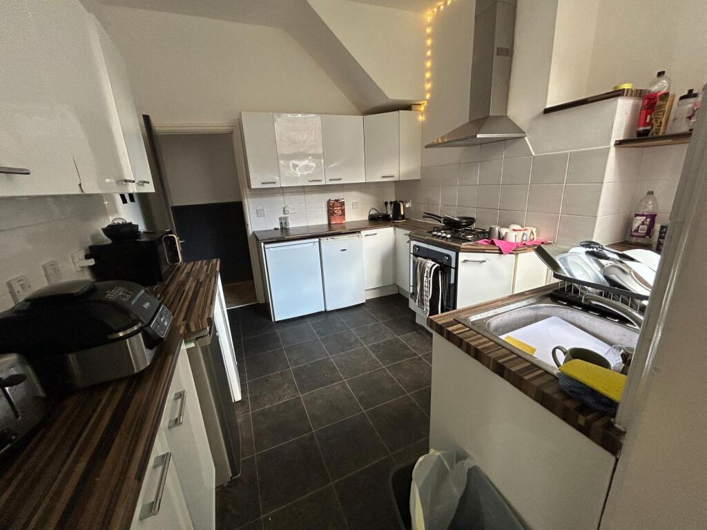 5 bed Detached for rent in Liverpool. From Rooms4u - Liverpool