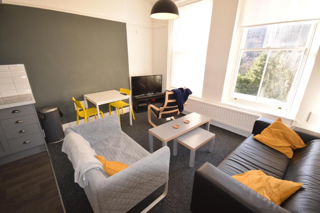 3 bed Detached for rent in Liverpool. From Rooms4u - Liverpool