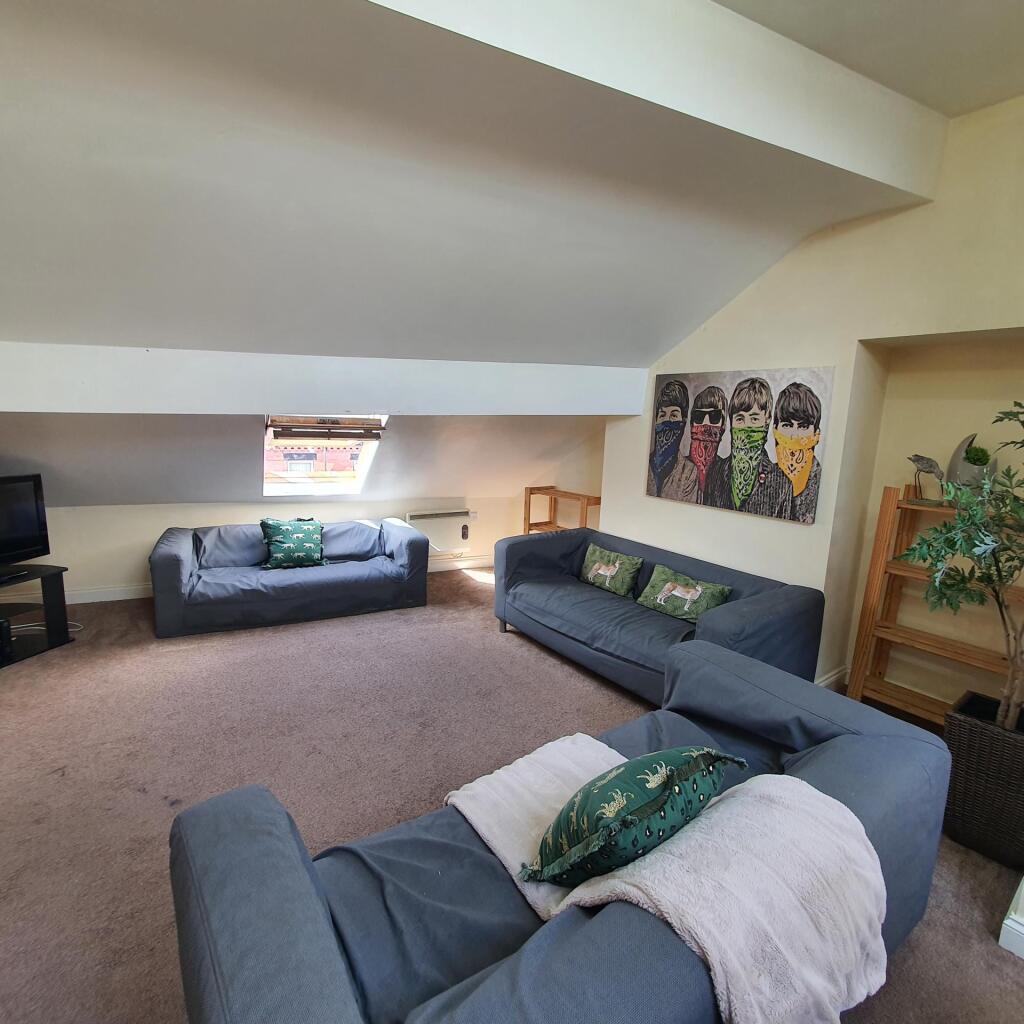 7 bed Detached for rent in Liverpool. From Rooms4u - Liverpool