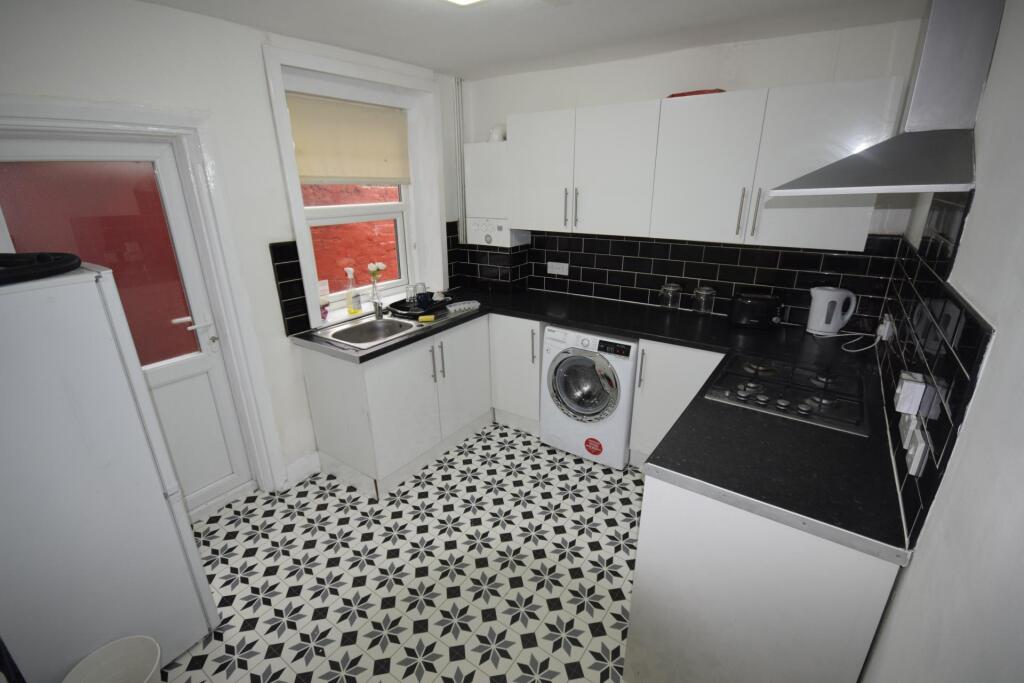 3 bed Detached for rent in Liverpool. From Rooms4u - Liverpool