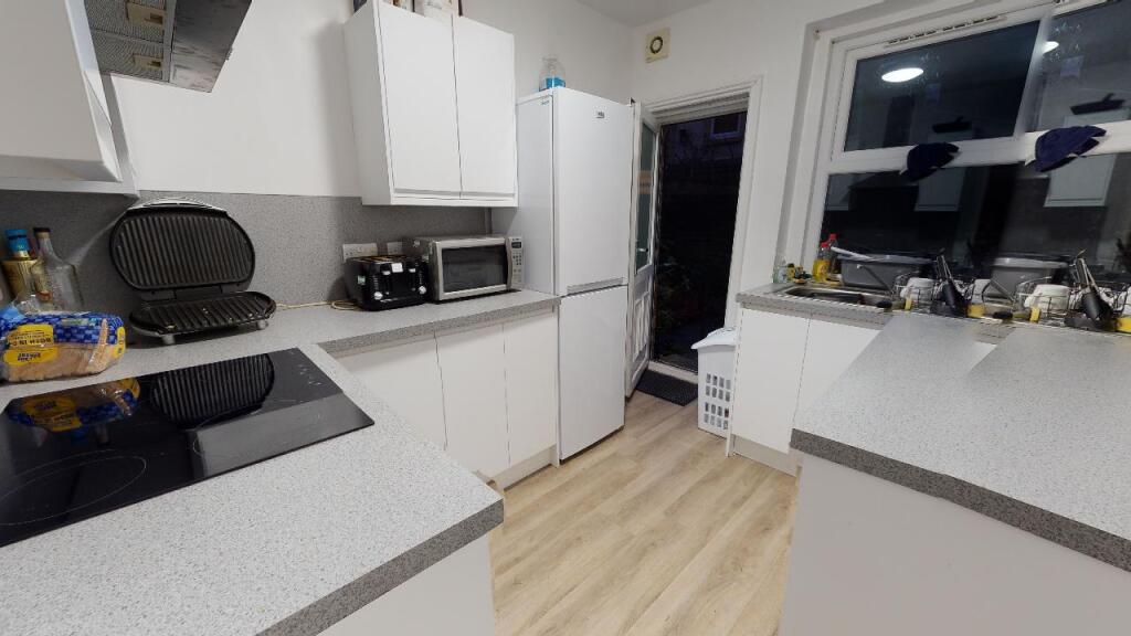 4 bed Detached for rent in Liverpool. From Rooms4u - Liverpool