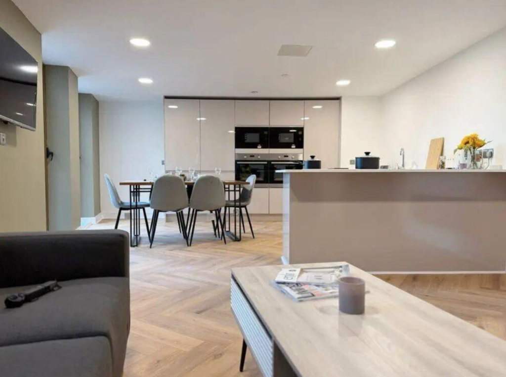 5 bed Private Halls for rent in Liverpool. From Rooms4u - Liverpool