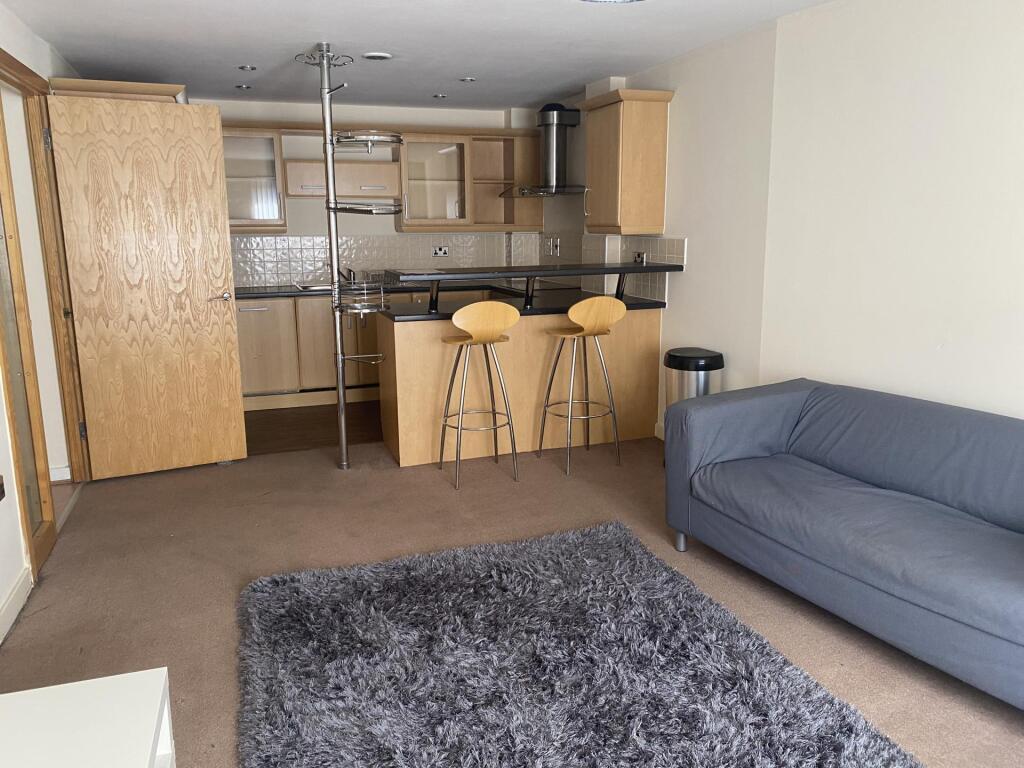 2 bed 1st Floor Flat for rent in Liverpool. From Rooms4u - Liverpool