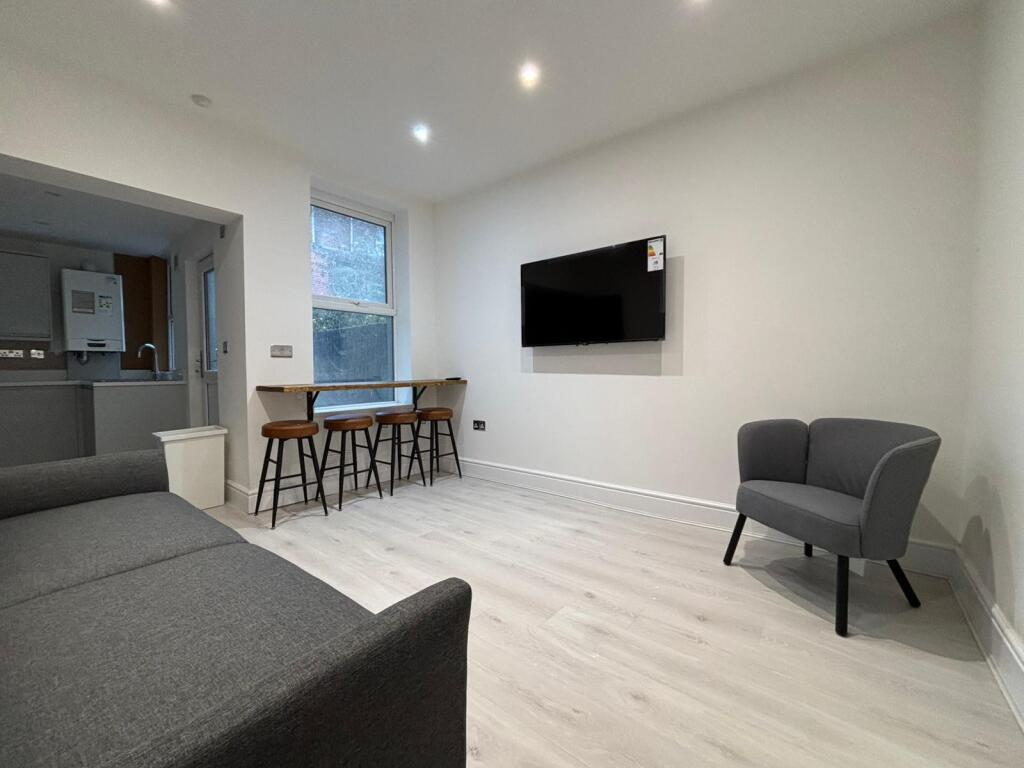 4 bed Detached for rent in Liverpool. From Rooms4u - Liverpool