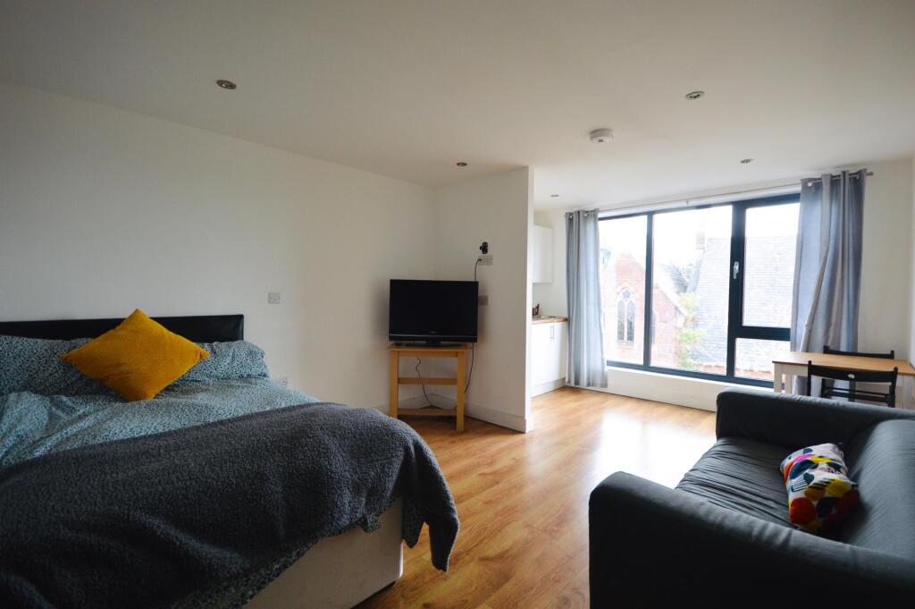 1 bed Detached for rent in Liverpool. From Rooms4u - Liverpool