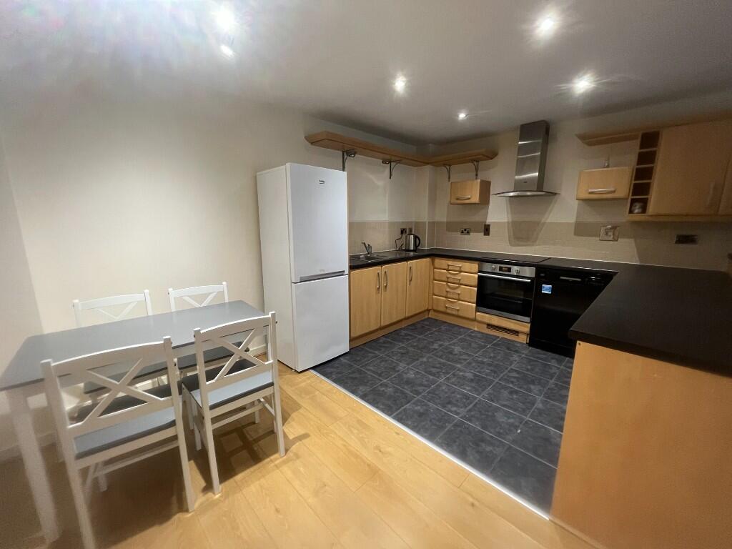 2 bed Apartment for rent in Liverpool. From Rooms4u - Liverpool