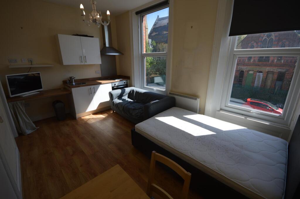 1 bed 1st Floor Flat for rent in Liverpool. From Rooms4u - Liverpool
