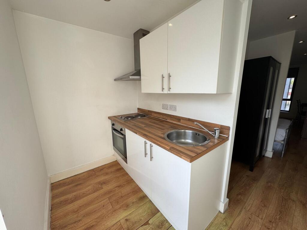 1 bed Detached for rent in Liverpool. From Rooms4u - Liverpool