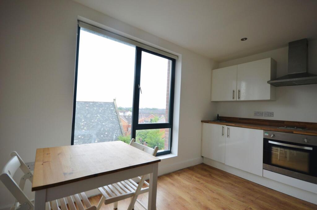 1 bed Detached for rent in Liverpool. From Rooms4u - Liverpool