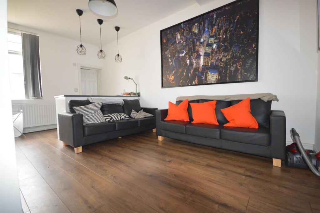 5 bed Detached for rent in Liverpool. From Rooms4u - Liverpool