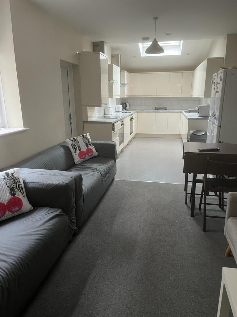 7 bed Detached for rent in Liverpool. From Rooms4u - Liverpool