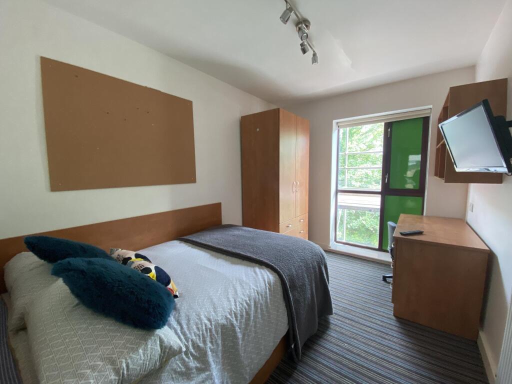 5 bed 1st Floor Flat for rent in Liverpool. From Rooms4u - Liverpool
