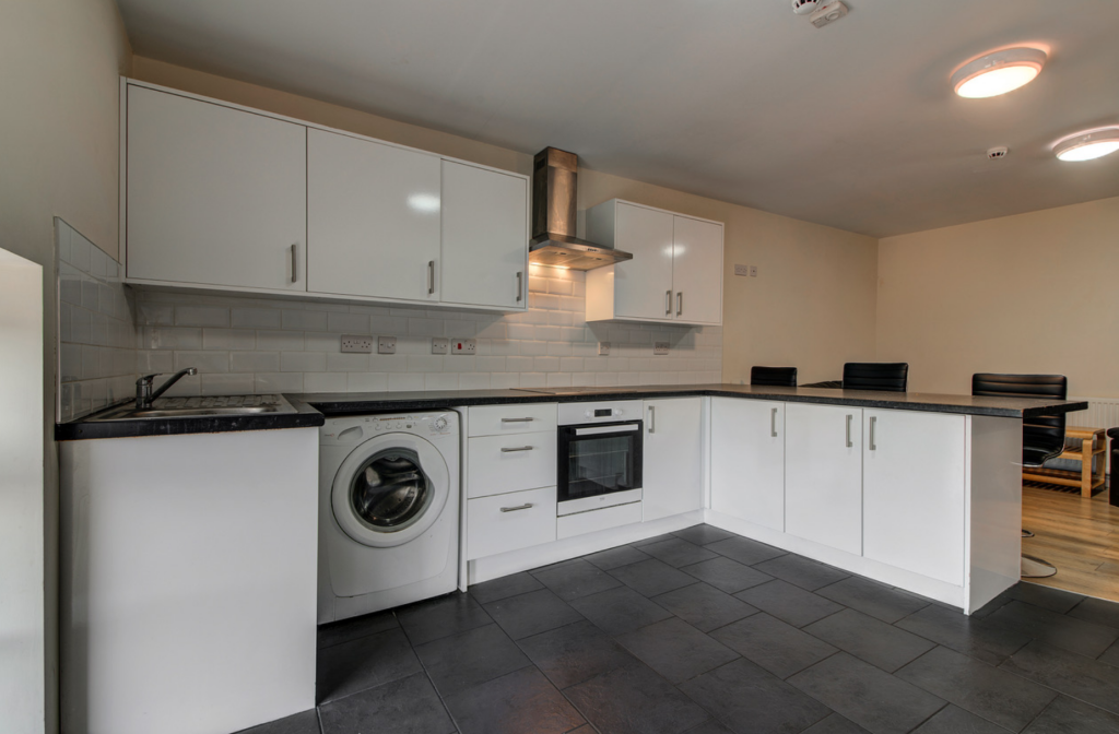 7 bed 1st Floor Flat for rent in Liverpool. From Rooms4u - Liverpool