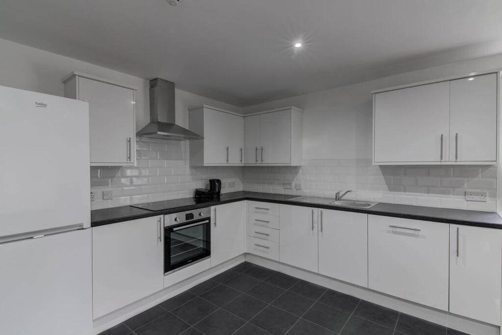 8 bed 1st Floor Flat for rent in Liverpool. From Rooms4u - Liverpool