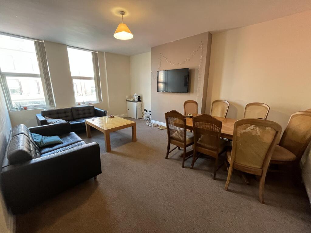 6 bed Detached for rent in Liverpool. From Rooms4u - Liverpool