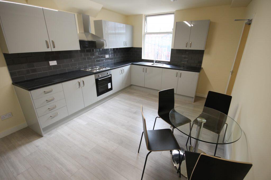 6 bed End of Terrace for rent in Leeds. From sbliving - Leeds