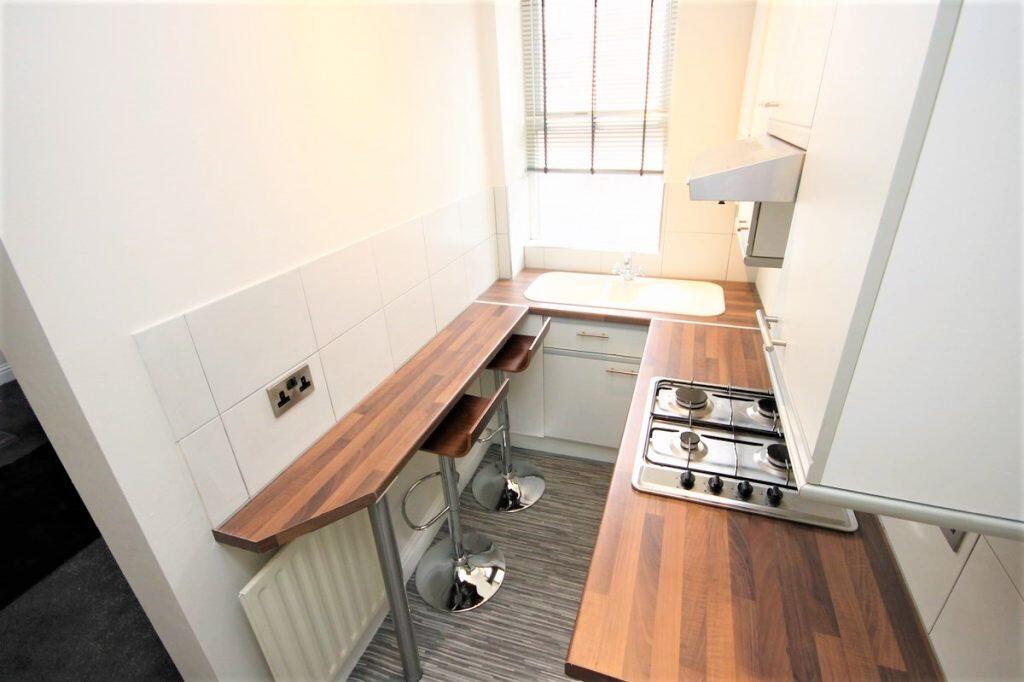 2 bed Mid Terraced House for rent in Leeds. From sbliving - Leeds