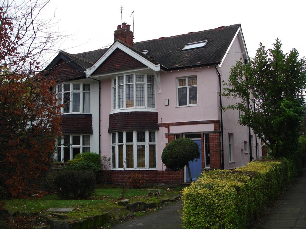 6 bed Detached for rent in Leeds. From SJM Properties - Leeds