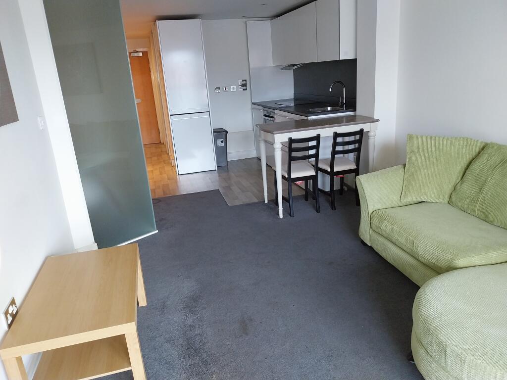 2 bed Apartment for rent in Nottingham. From Spencer Birch Chartered Surveyors - Nottingham 2 bed Apartment for rent in Nottingham. From Spencer Birch Chartered Surveyors - Nottingham