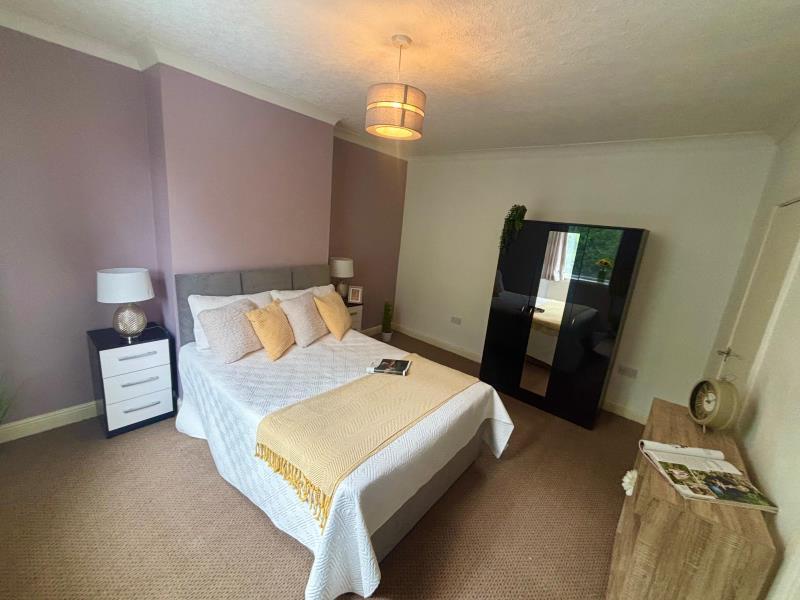 2 bed Mid Terraced House for rent in Leeds. From Spencer Properties - Leeds