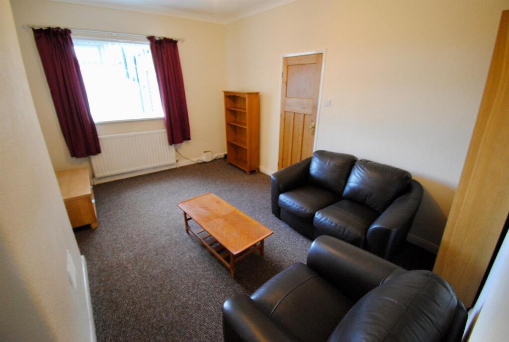 2 bed Apartment for rent in Durham. From Stuart Edwards - Durham