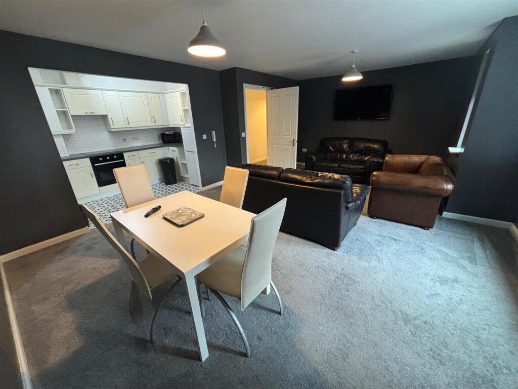 2 bed Apartment for rent in Durham. From Stuart Edwards - Durham