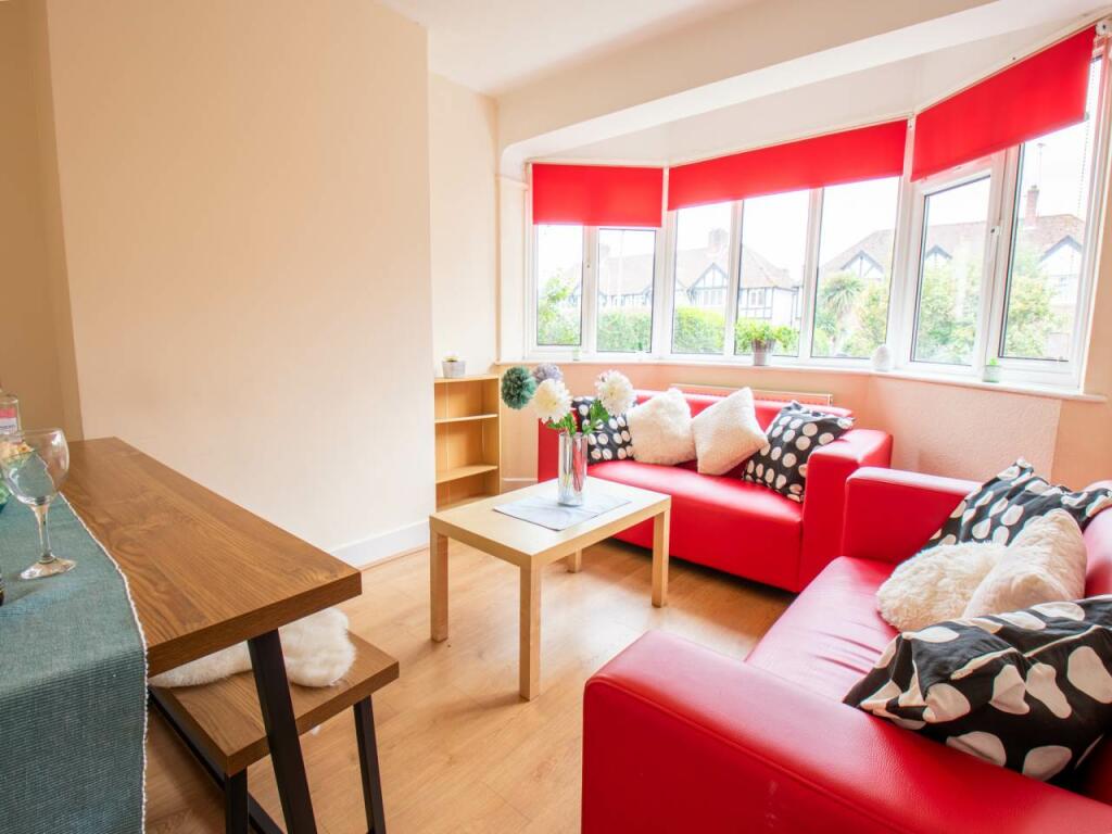 1 bed House Share for rent in Rough Common. From Student Places Ltd - Canterbury