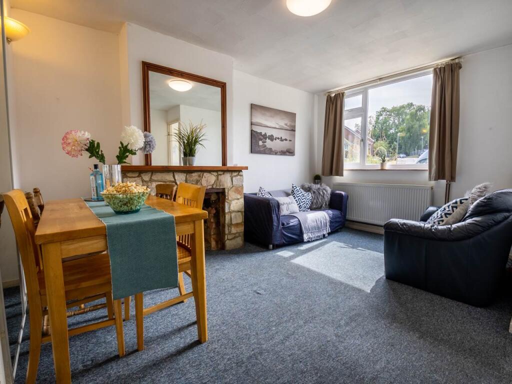 5 bed Detached for rent in Tyler Hill. From Student Places Ltd - Canterbury