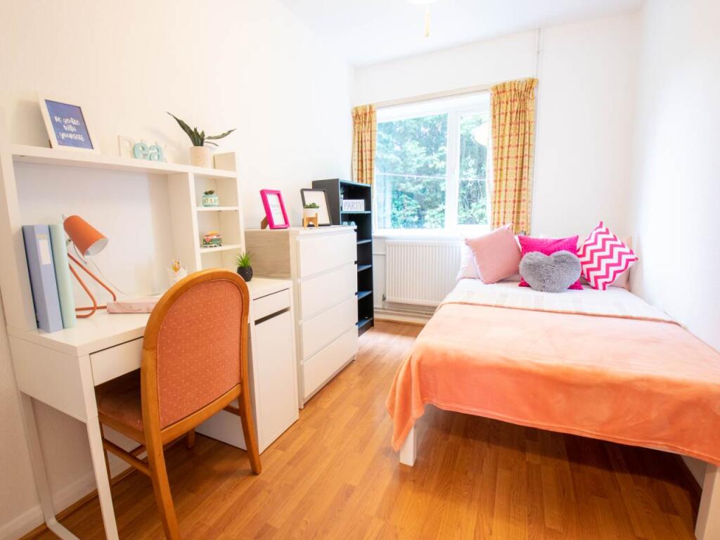 5 bed Detached for rent in Harbledown. From Student Places Ltd - Canterbury 5 bed Detached for rent in Harbledown. From Student Places Ltd - Canterbury