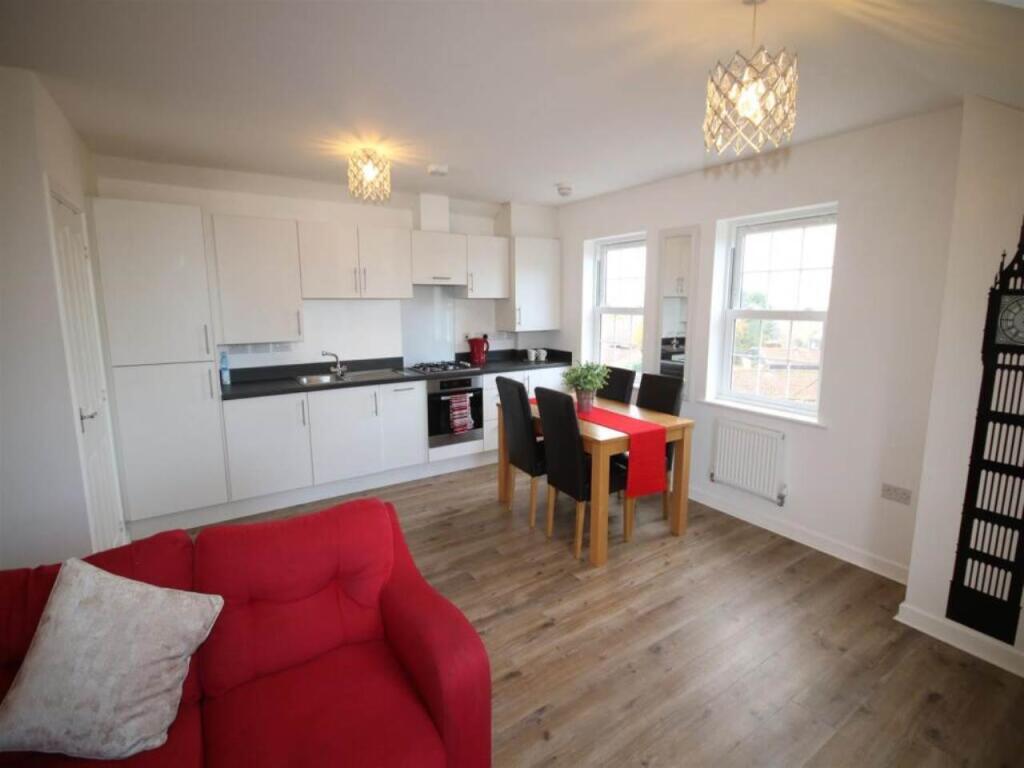 2 bed Detached for rent in Canterbury. From Student Places Ltd - Canterbury