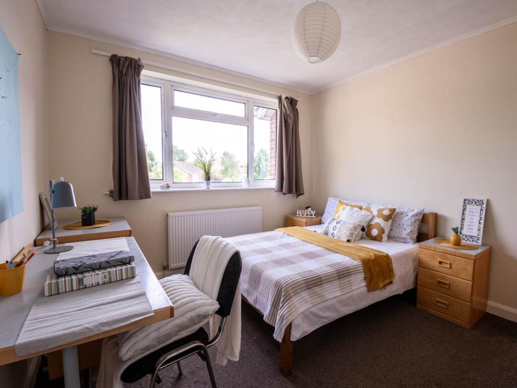 2 bed Detached for rent in Rough Common. From Student Places Ltd - Canterbury