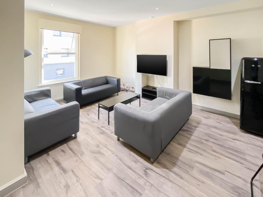 1 bed Duplex for rent in Sheffield. From Sunrisestar Ltd - Sheffield 1 bed Duplex for rent in Sheffield. From Sunrisestar Ltd - Sheffield