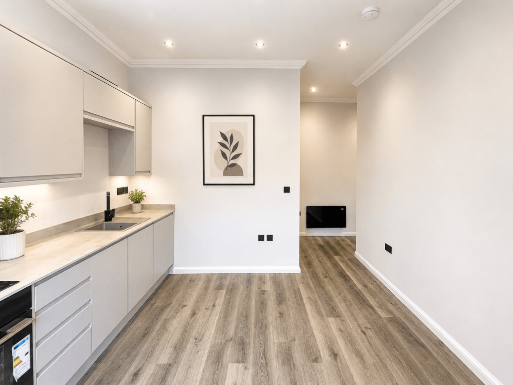 1 bed 1st Floor Flat for rent in Bristol. From The Letting Game - Henleaze