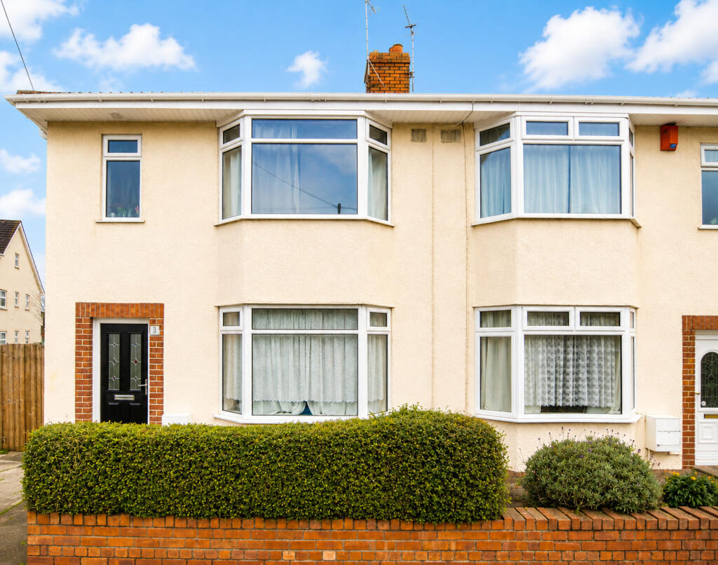 4 bed Semi Detached for rent in Hillfields. From The Letting Game - Henleaze 4 bed Semi Detached for rent in Hillfields. From The Letting Game - Henleaze