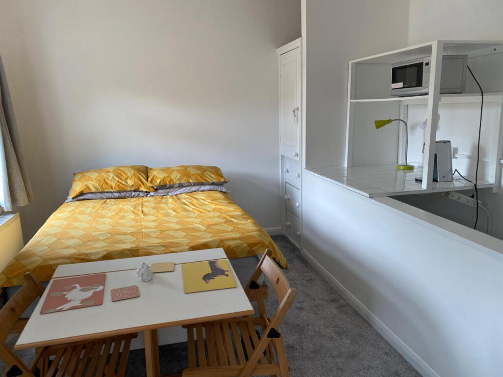 0 bed Studio for rent in London. From The Online Letting Agents Ltd - Bury St Edmunds 0 bed Studio for rent in London. From The Online Letting Agents Ltd - Bury St Edmunds