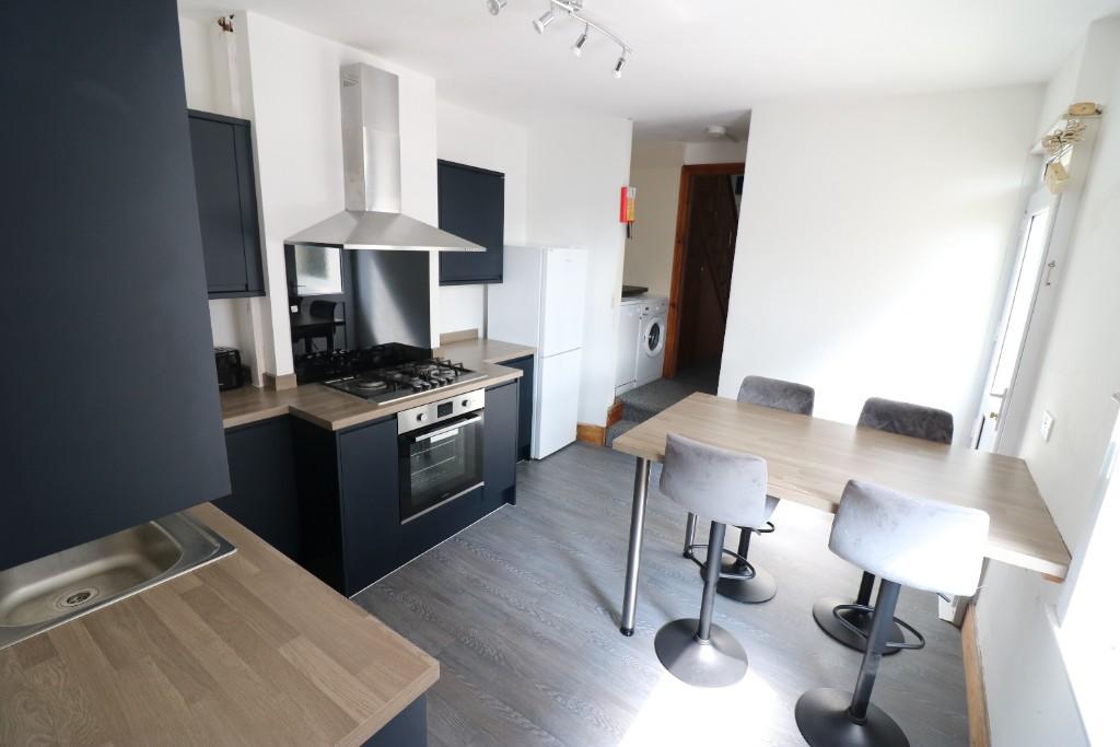 5 bed Mid Terraced House for rent in Plymouth. From Unity Lets - Plymouth