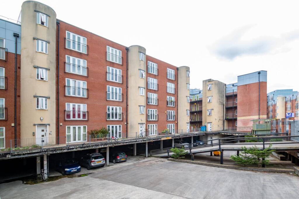 2 bed Apartment for rent in Manchester. From VitalSpace - South Manchester