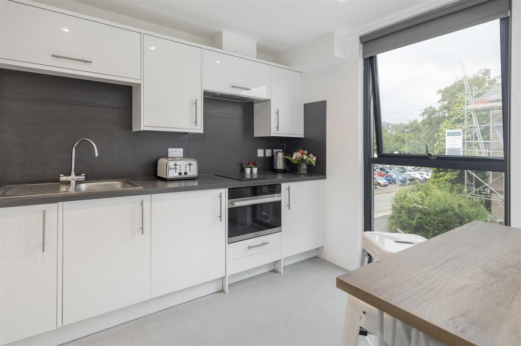 2 bed 1st Floor Flat for rent in Bath. From Aspire to Move 2 bed 1st Floor Flat for rent in Bath. From Aspire to Move