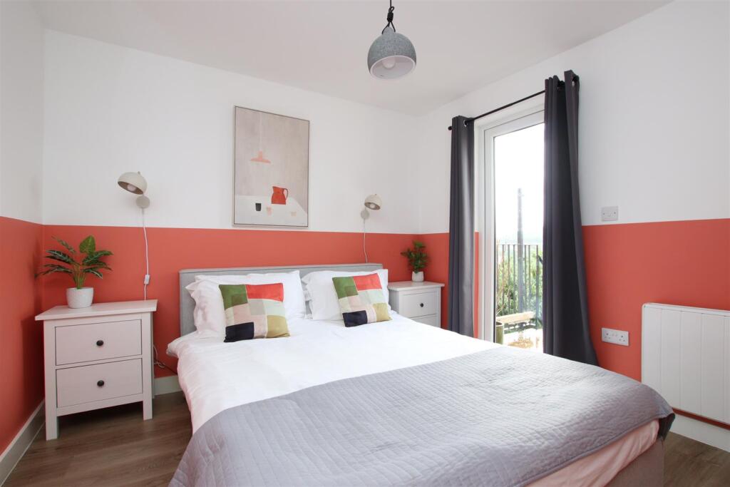 1 bed 1st Floor Flat for rent in Upper Swainswick. From Aspire to Move