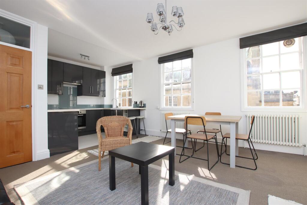 2 bed 1st Floor Flat for rent in Upper Swainswick. From Aspire to Move