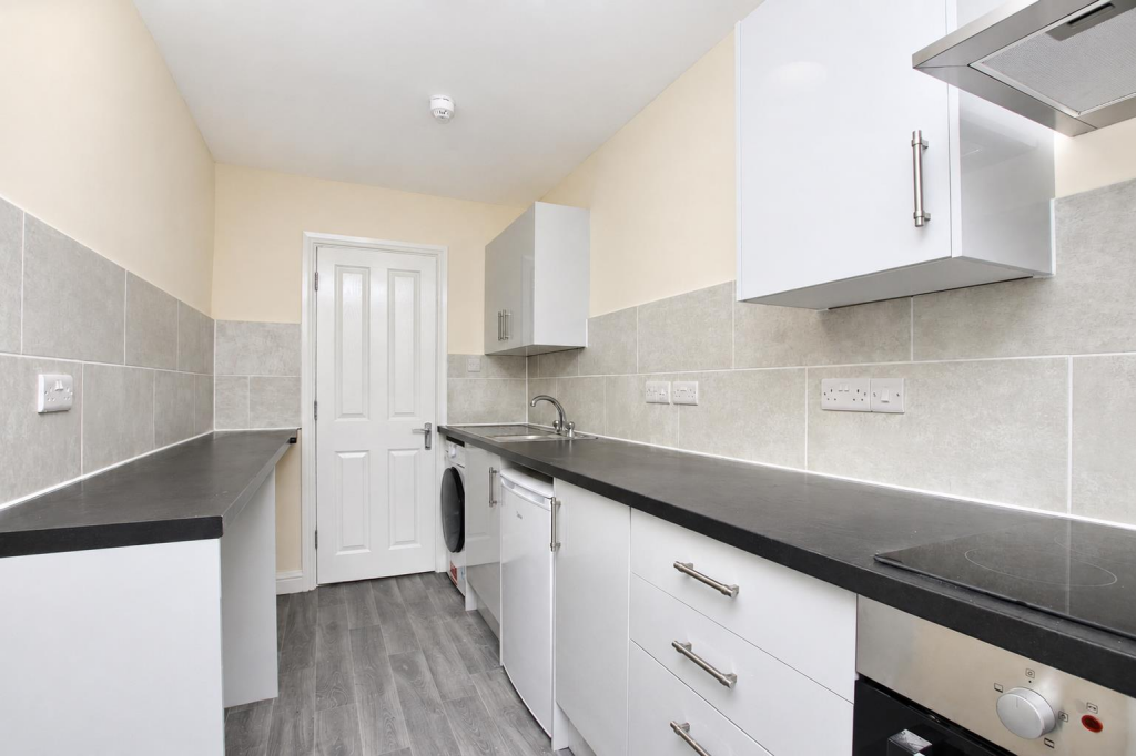 4 bed 1st Floor Flat for rent in Bath. From Aspire to Move 4 bed 1st Floor Flat for rent in Bath. From Aspire to Move