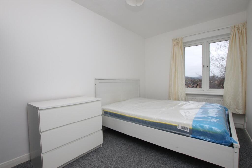 2 bed 1st Floor Flat for rent in Bath. From Aspire to Move