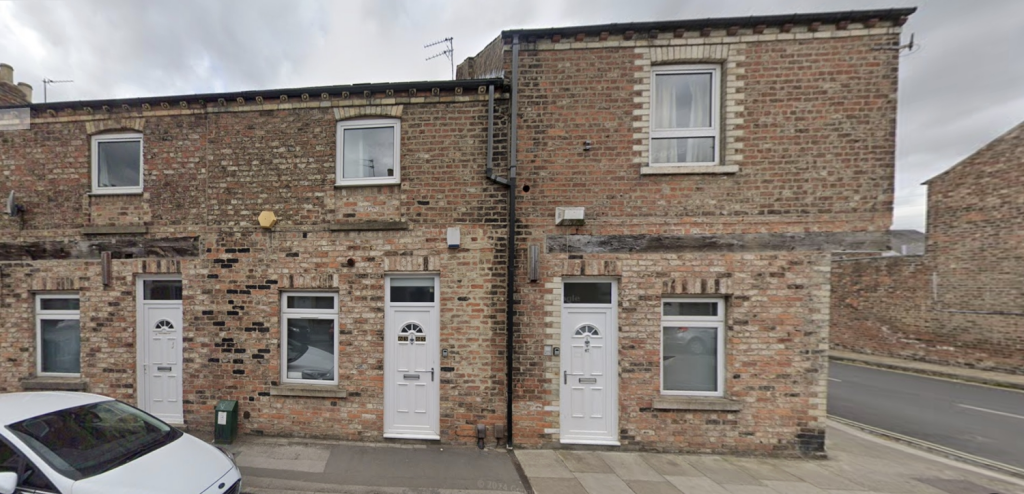6 bed Mid Terraced House for rent in Skelton. From EweMove - Covering Yorkshire