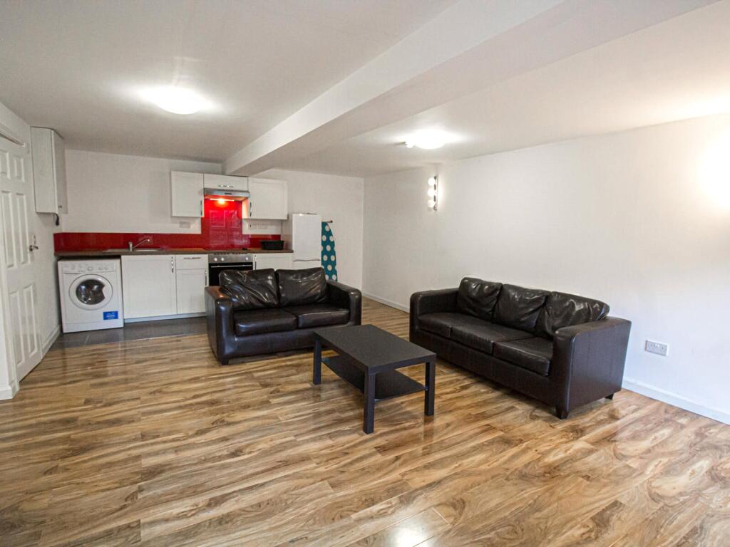 1 bed Apartment for rent in Bramhope. From Beercocks - Cottingham