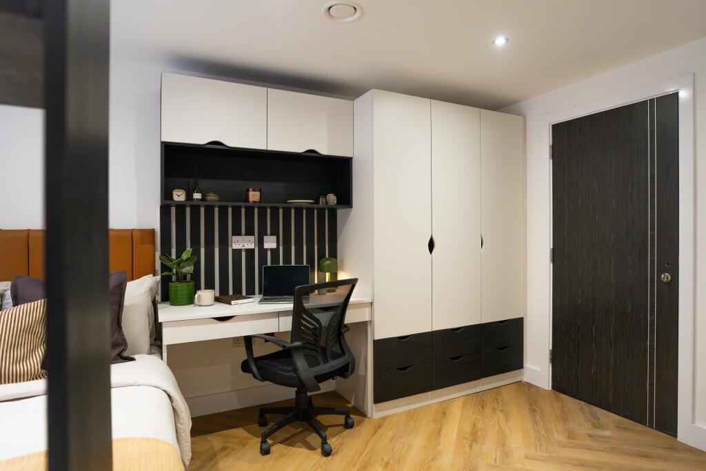 4 bed Studio for rent in Leicester. From Beercocks - Cottingham 4 bed Studio for rent in Leicester. From Beercocks - Cottingham