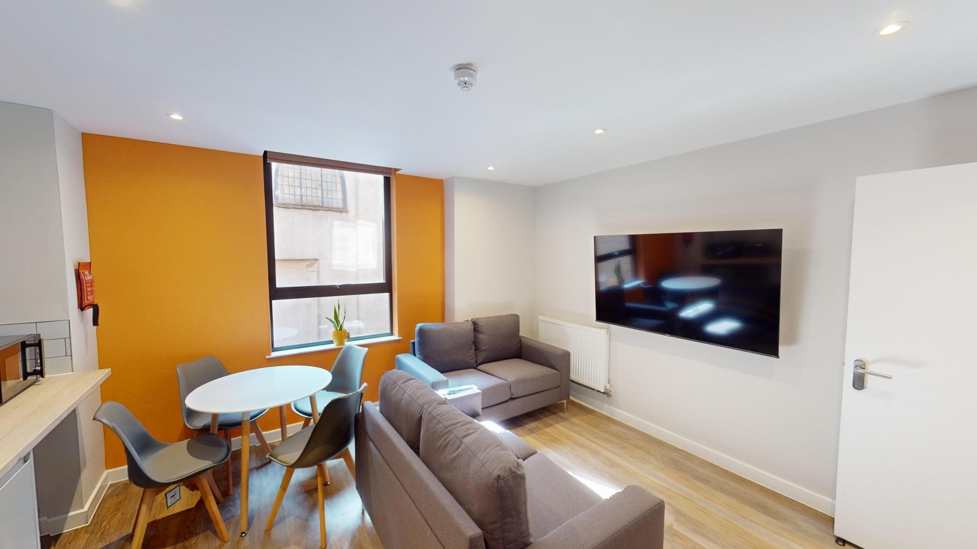 6 bed House (unspecified) for rent in Bristol. From Loc8me - Bristol